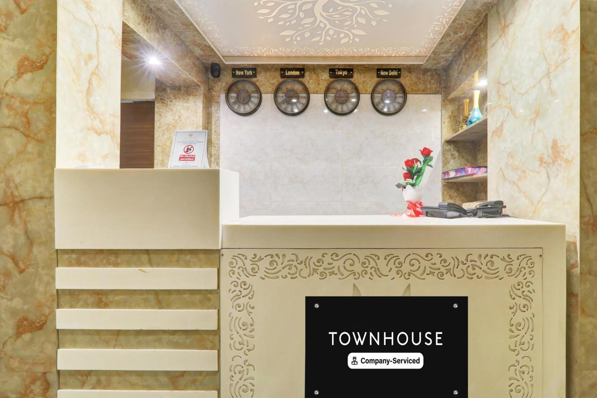 Super Townhouse Kankarbagh Formerly Kunwar Alcajars Patna  Dış mekan fotoğraf