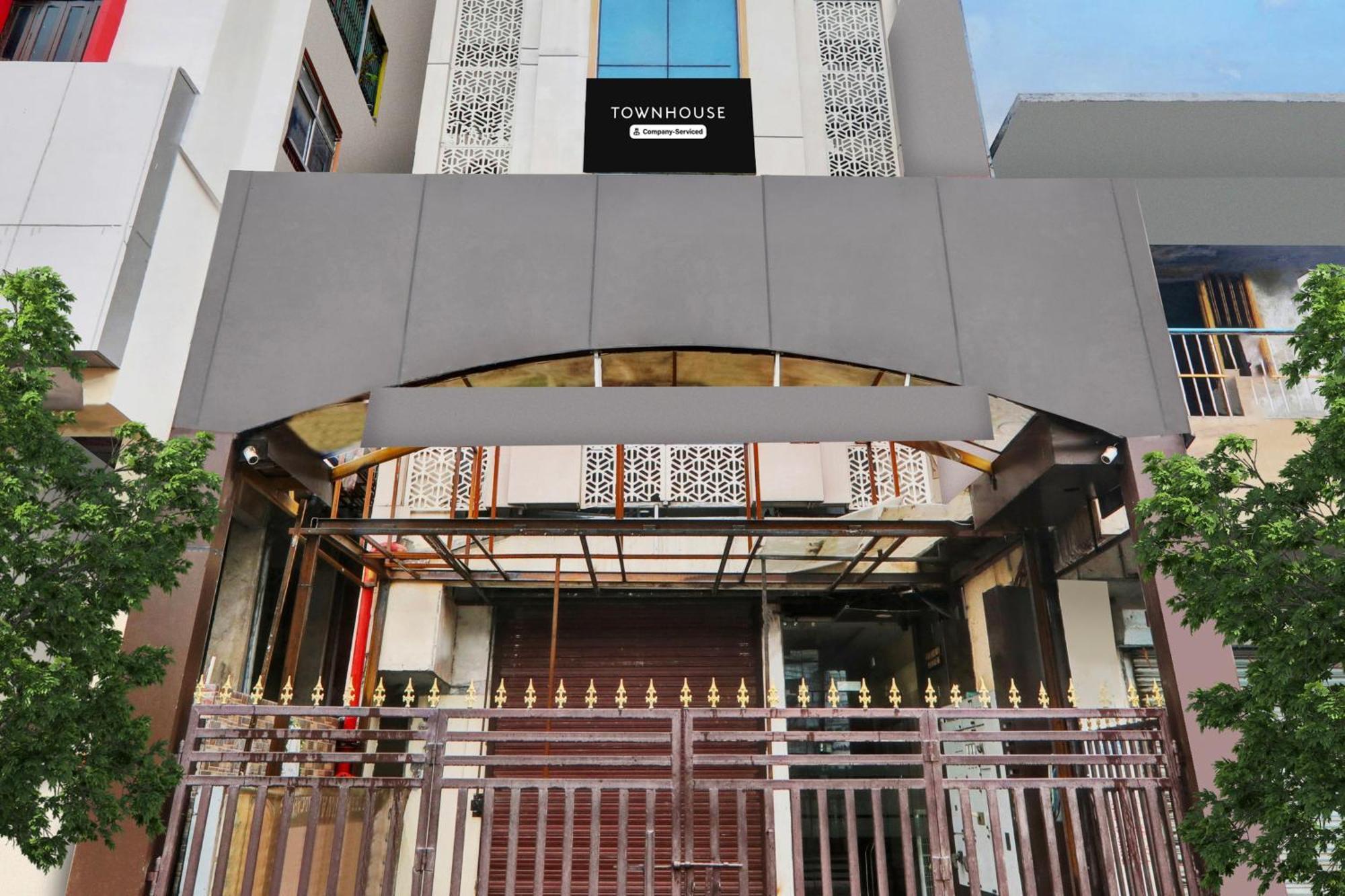 Super Townhouse Kankarbagh Formerly Kunwar Alcajars Patna  Dış mekan fotoğraf
